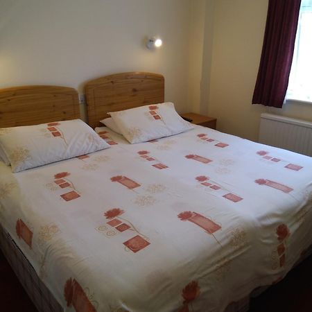 Lamplighter Guesthouse Plymouth Room photo