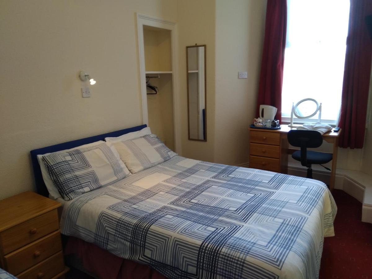 Lamplighter Guesthouse Plymouth Room photo