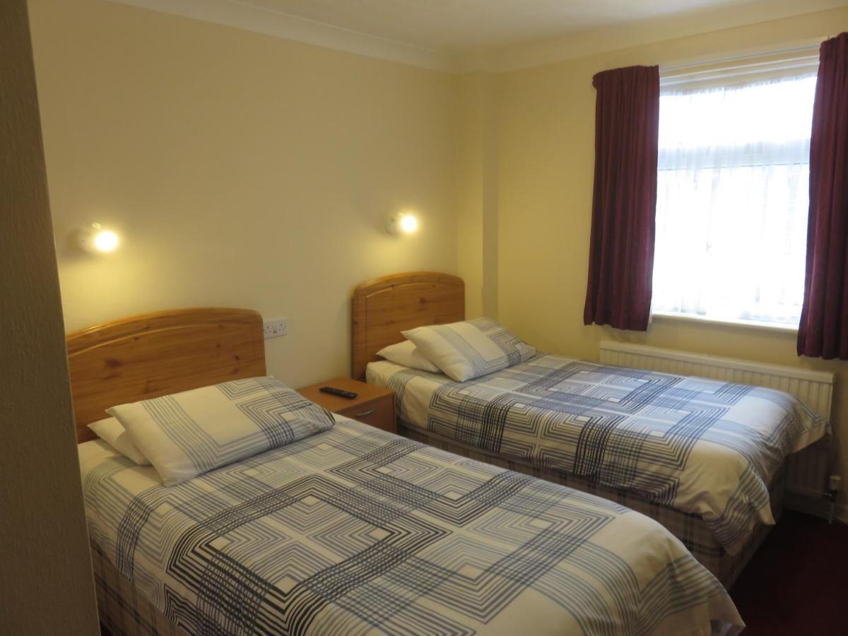 Lamplighter Guesthouse Plymouth Room photo